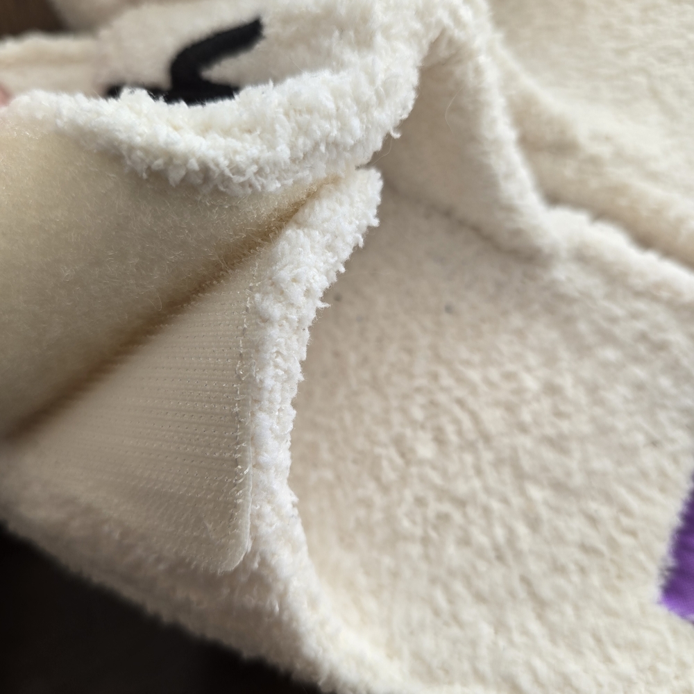 Yitty Cream Fuzzy Slides - Picture 9 of 10